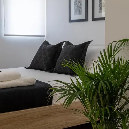 Sandra'S Luxury Studio Apartment Tolón Extérieur photo
